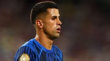 كانسيلو يهبط في إسبانيا.. يمهد للانضمام إلى برشلونة من الهلال